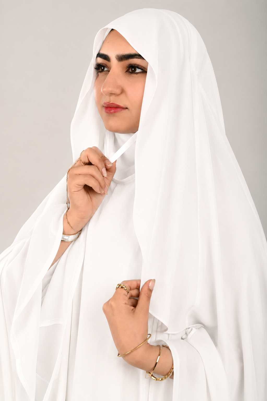 وشاح أبيض