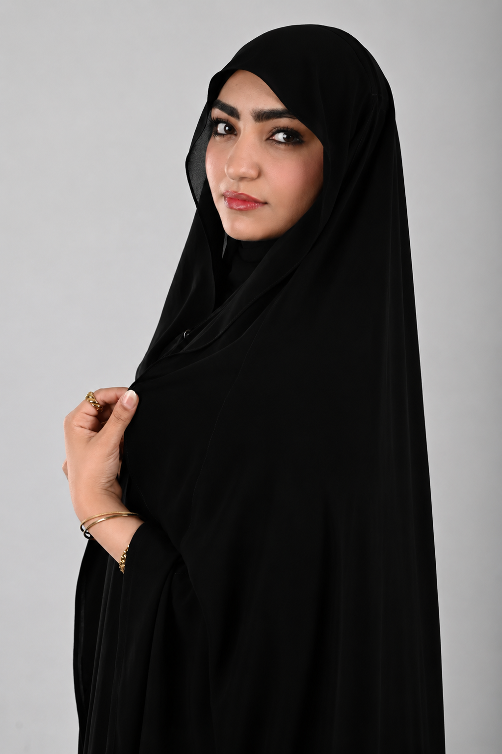 وشاح اسود