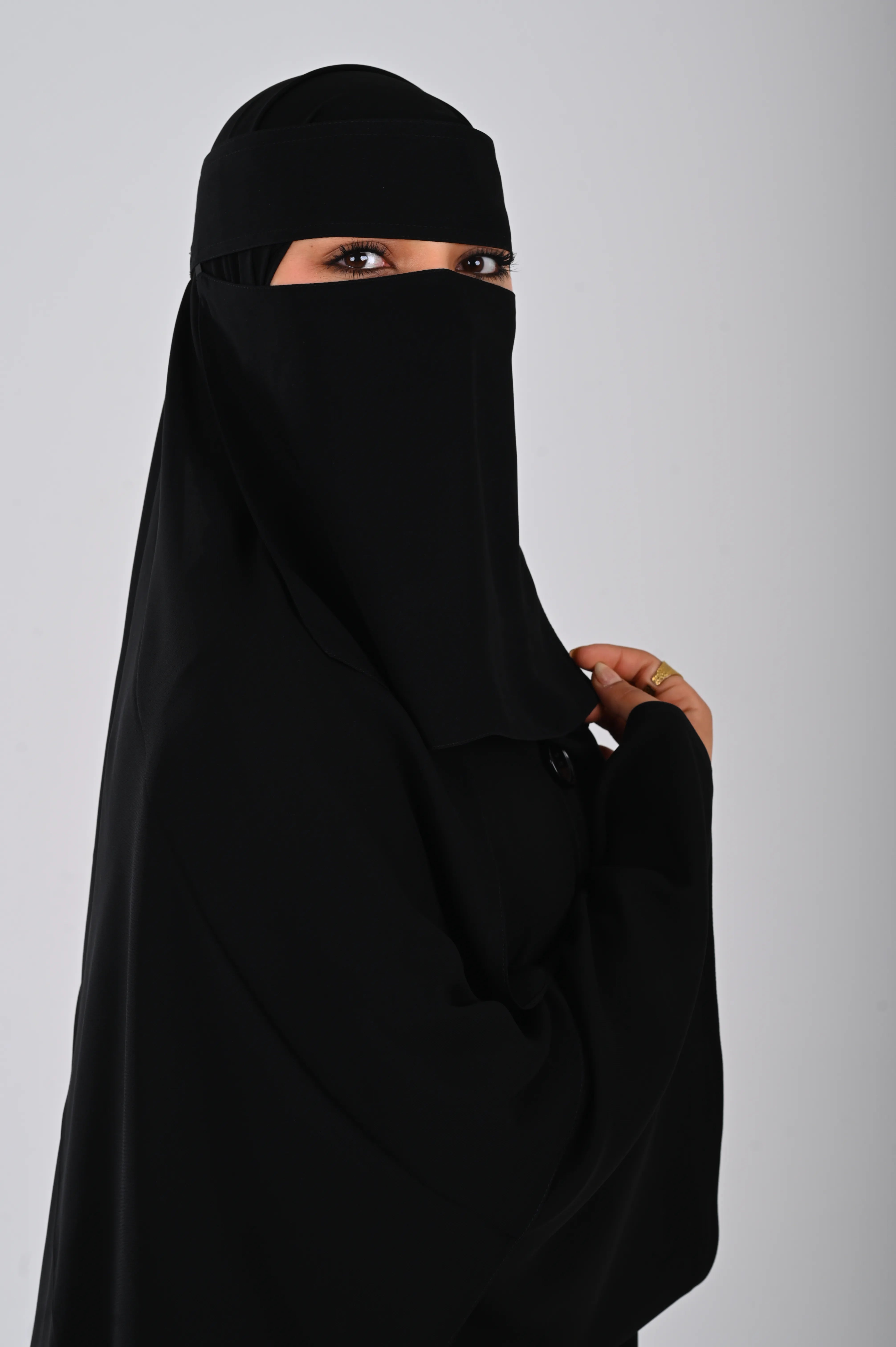 نقاب اسود