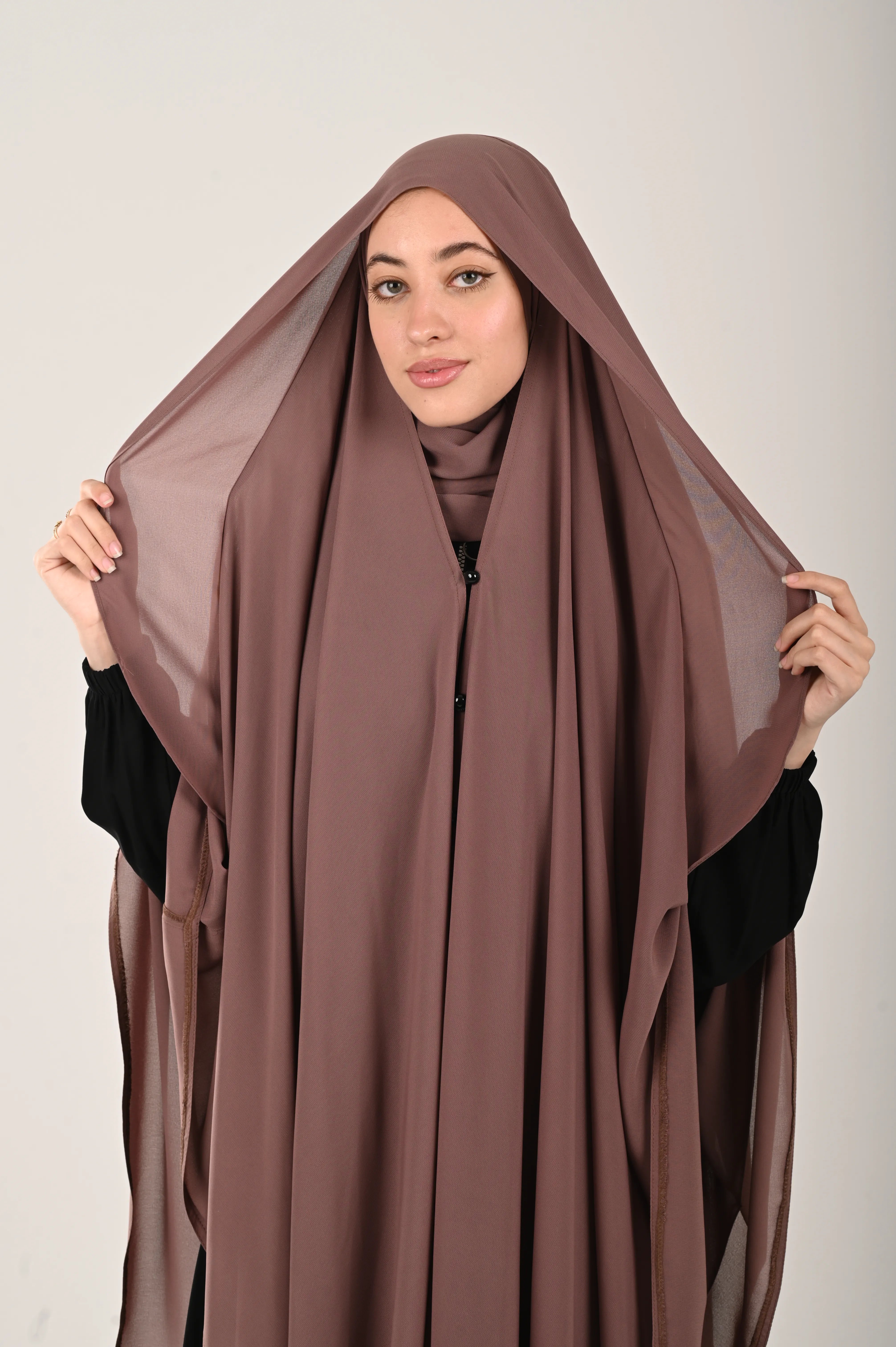 وشاح لاتيه