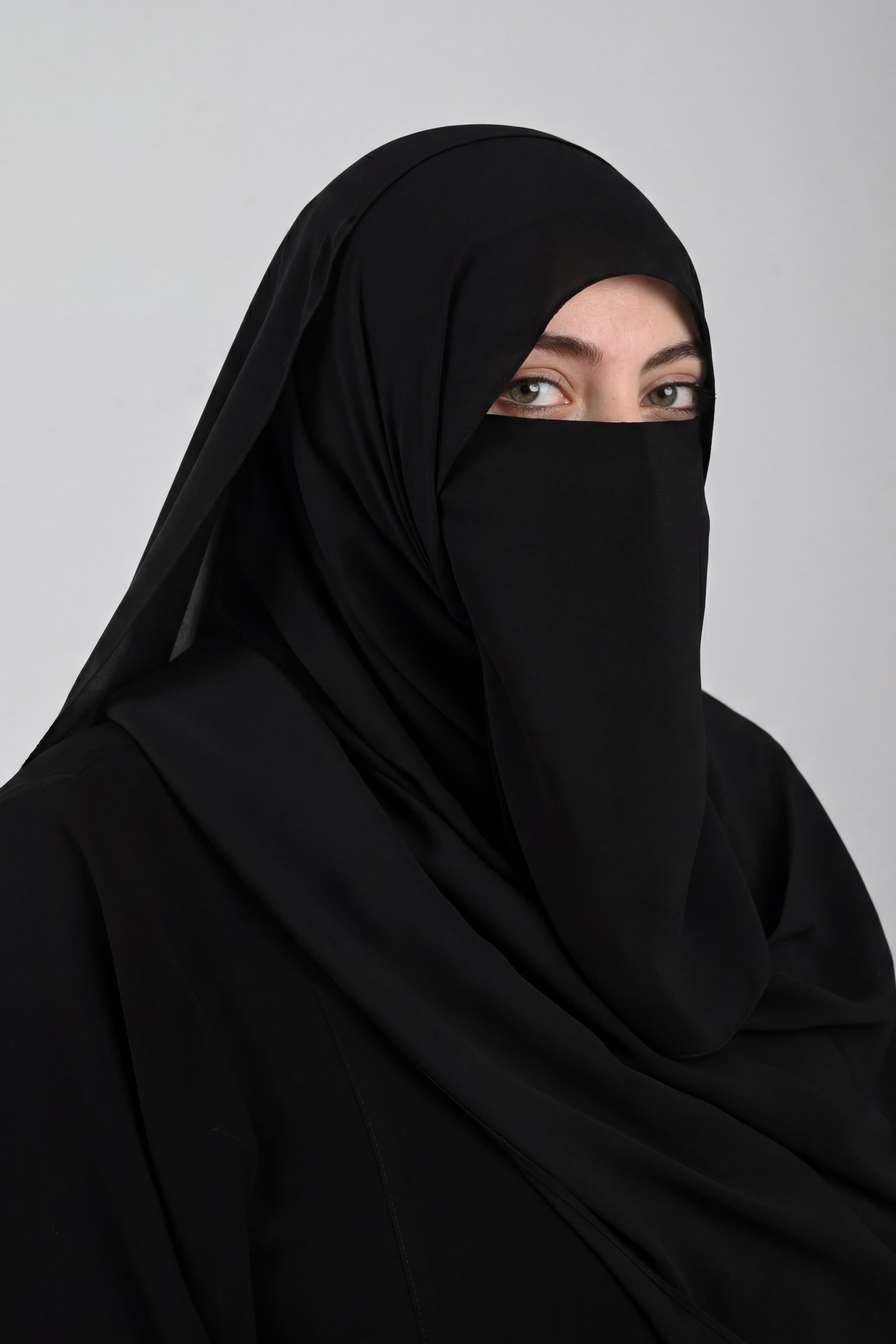 لثمة نقاب شيفون كوري بشريطة تثبيت — نقاب اللثمة للمنتقبات