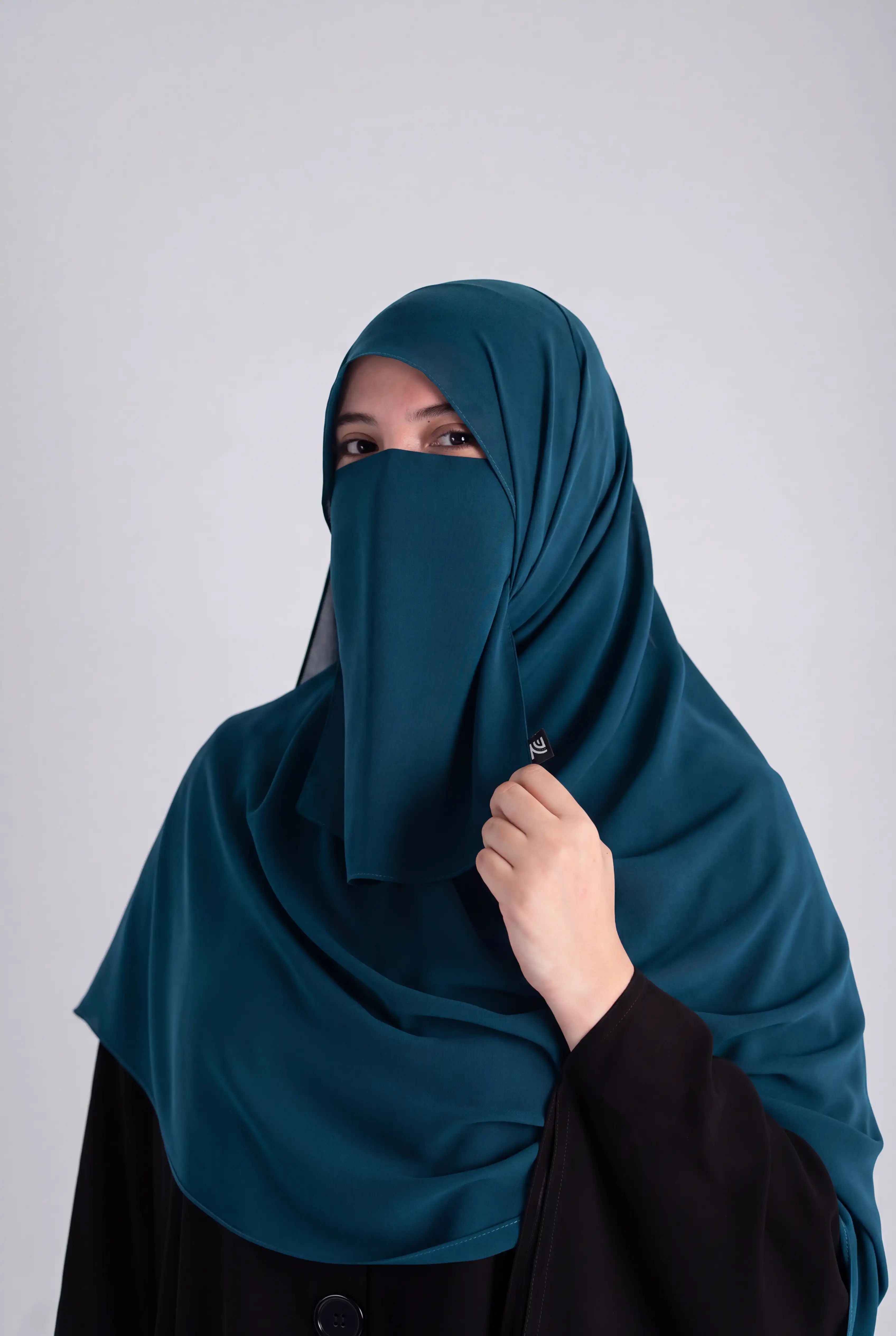 نقاب اللثمة