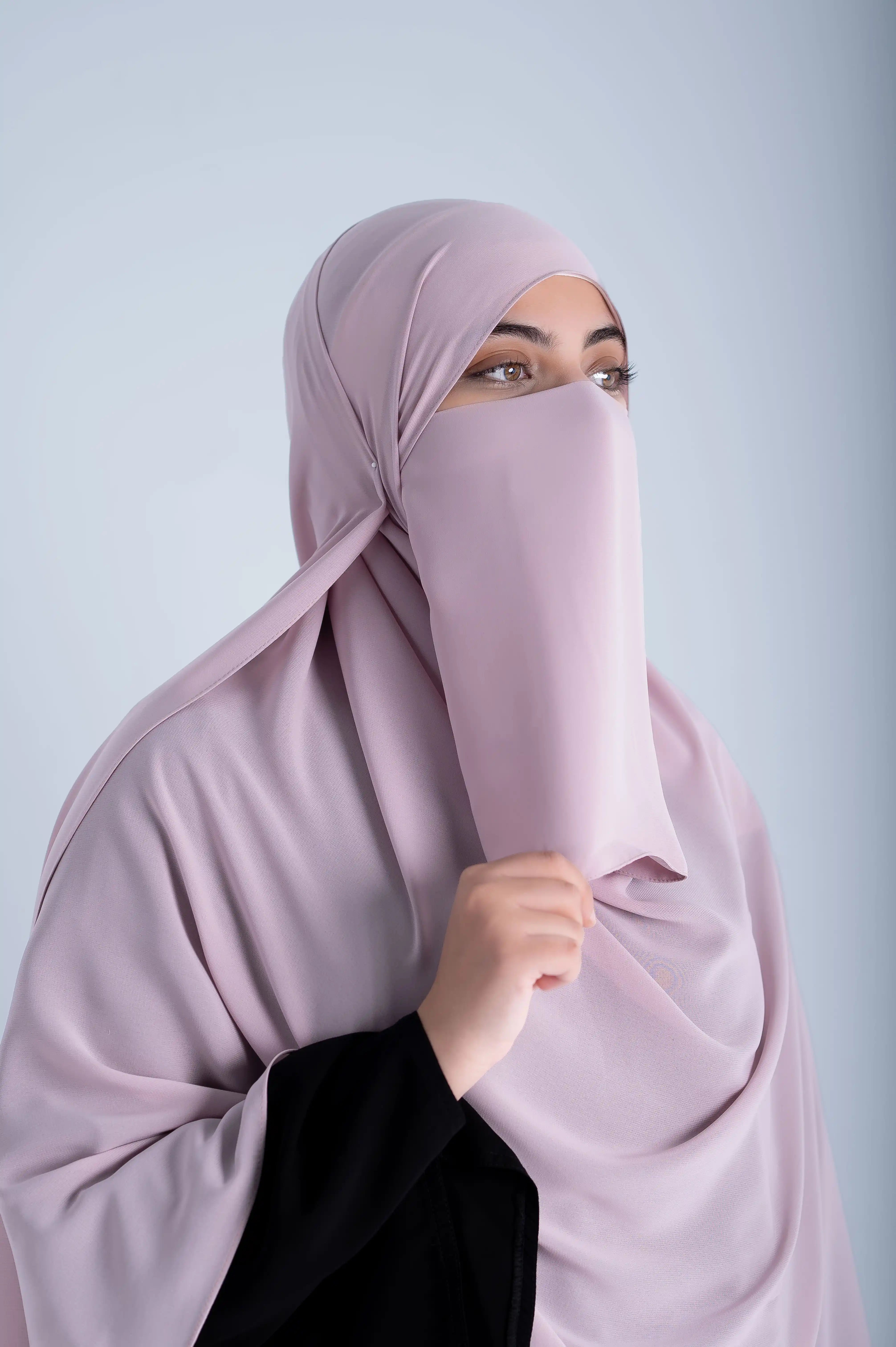 نقاب اللثمة