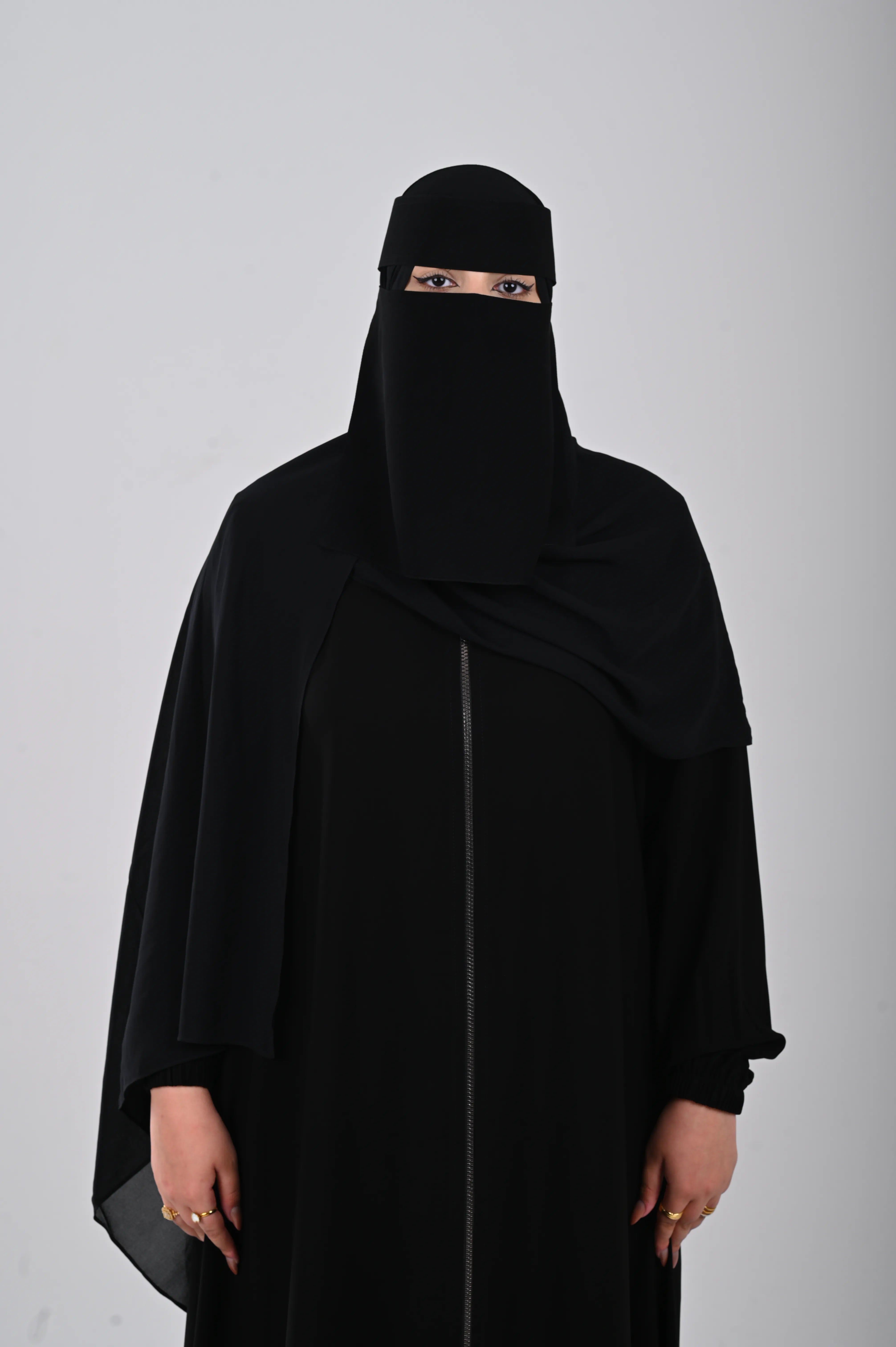 نقاب اسود