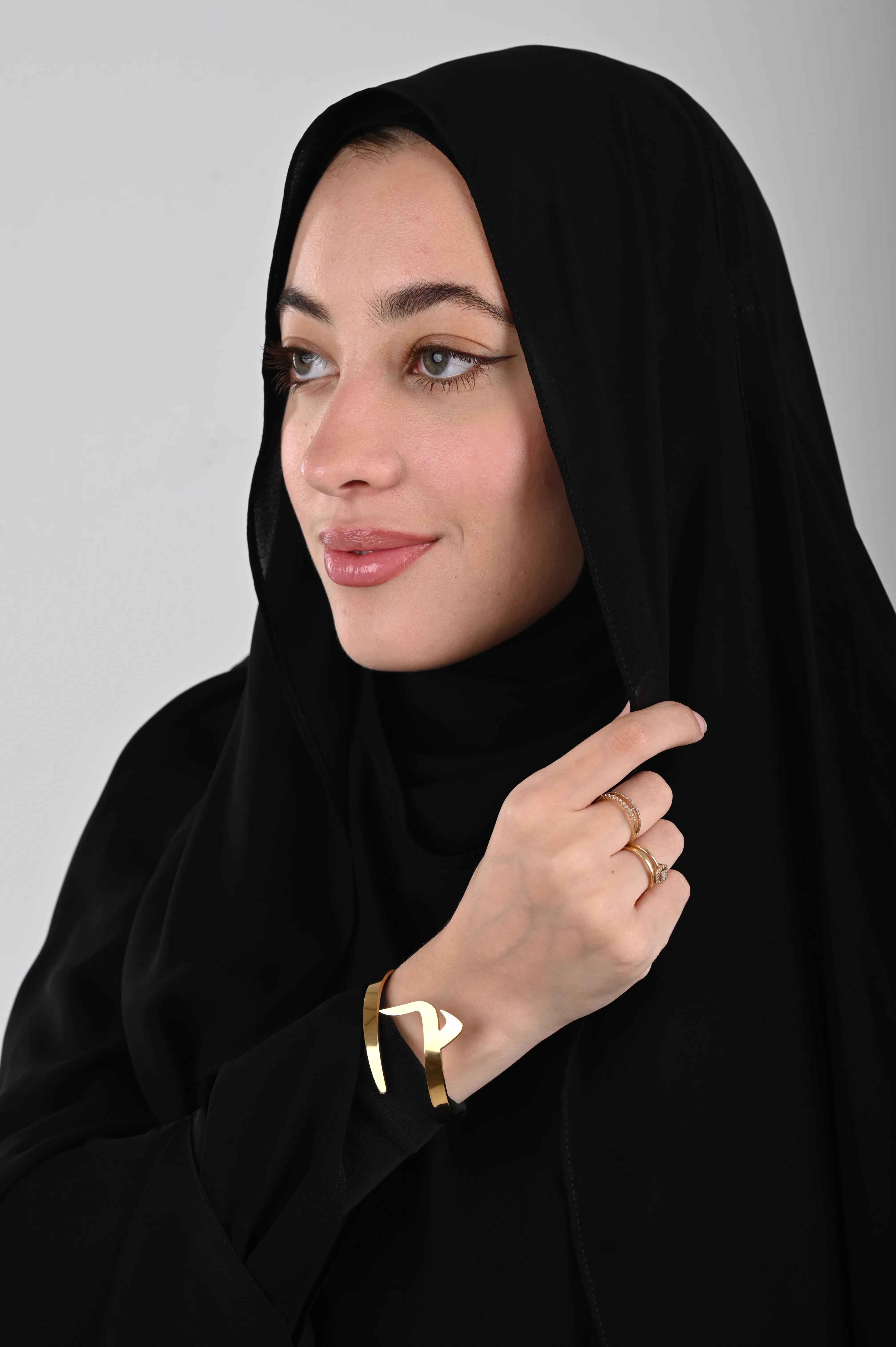وشاح اسود
