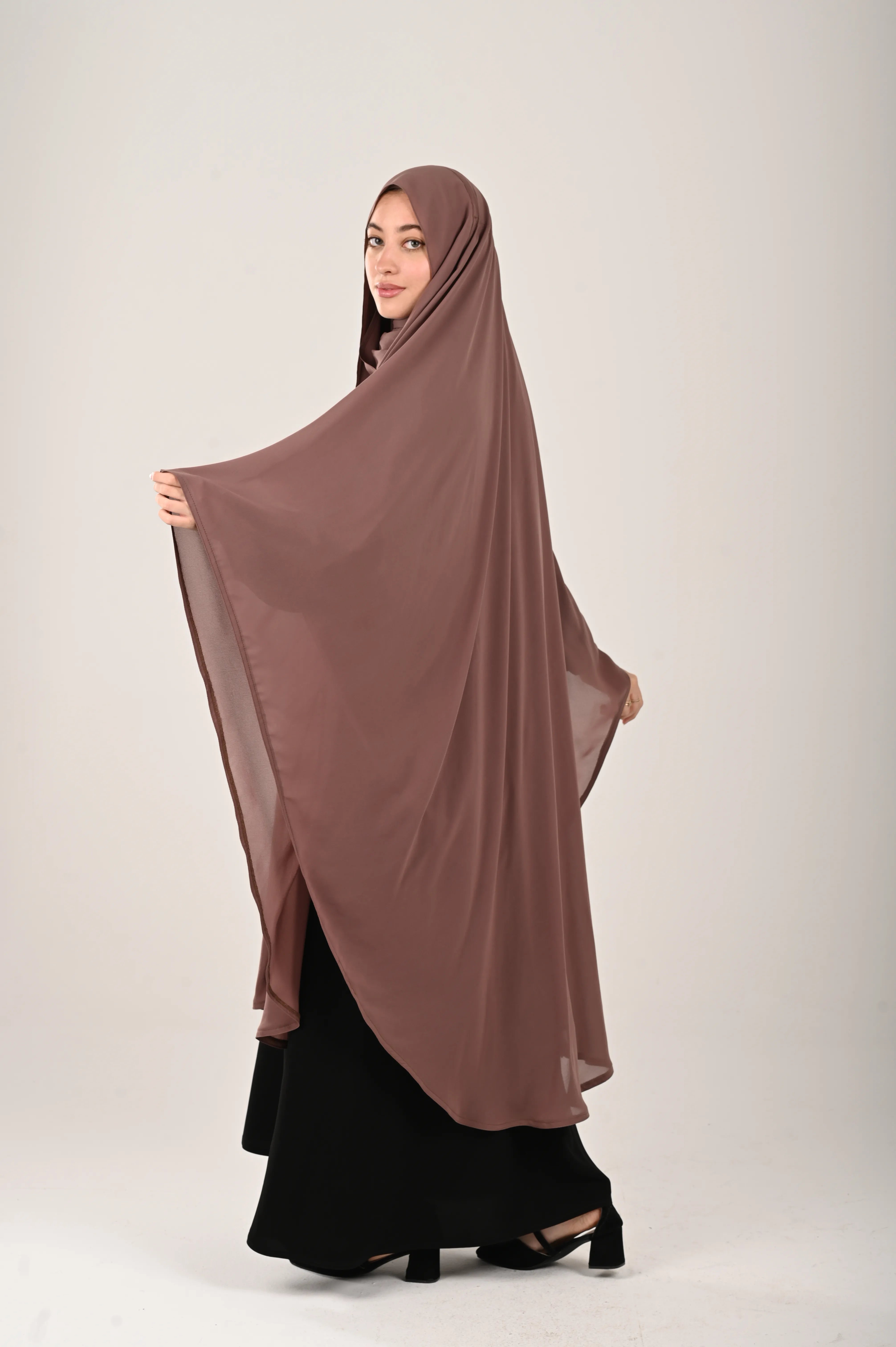 وشاح لاتيه